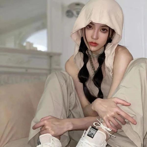 她不当女主很多年